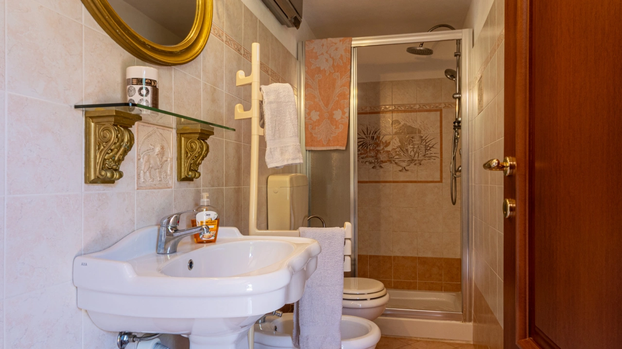 Casa VIOLA | relax immerso negli ulivi vicino Dolcedo